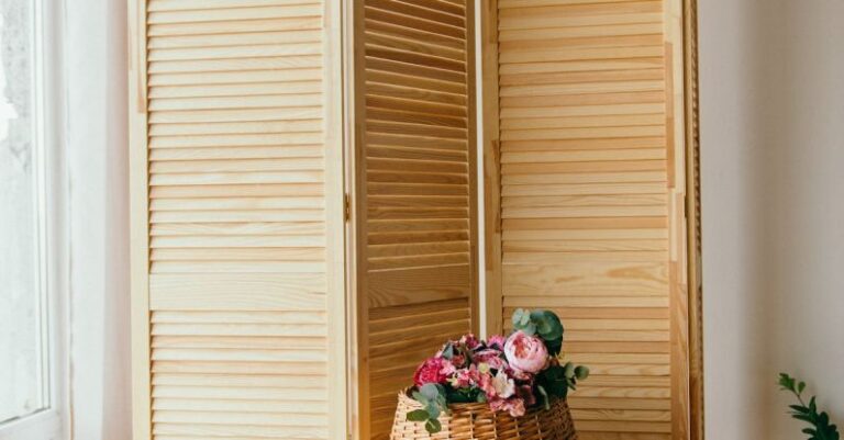 Room Divider - Brown Wooden 3-panel Room Divider